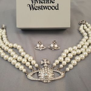 Vivienne westwood pearl choker